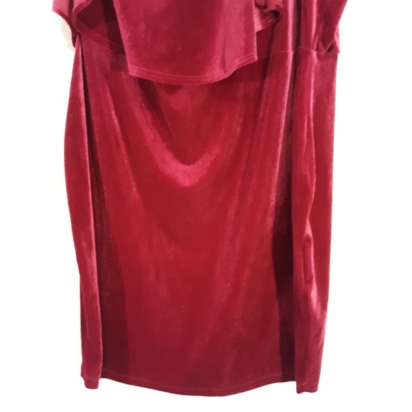 Forever21 One Shoulder Velvet Dress - Picture 3 of 8